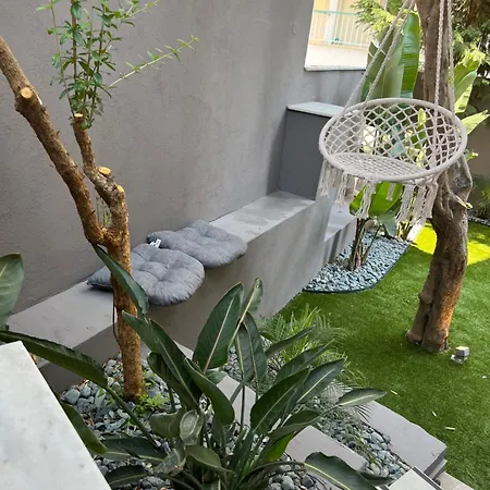 Elia Pool * Kawala