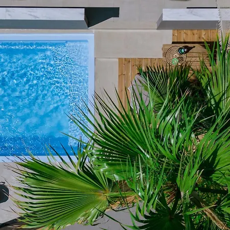 Elia Pool Dom wakacyjny